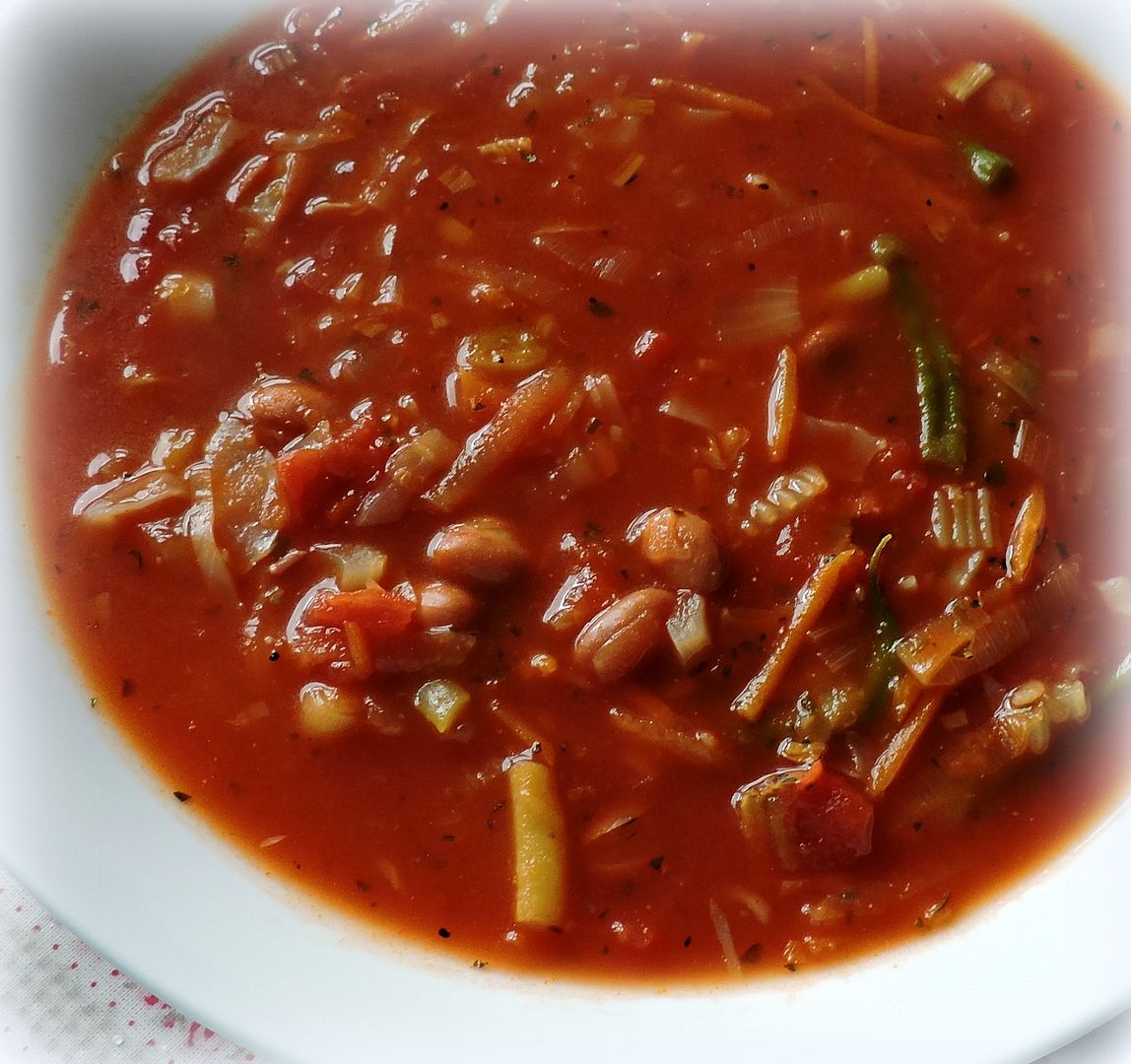 The English Kitchen Vegetable & Borlotti Bean Soup